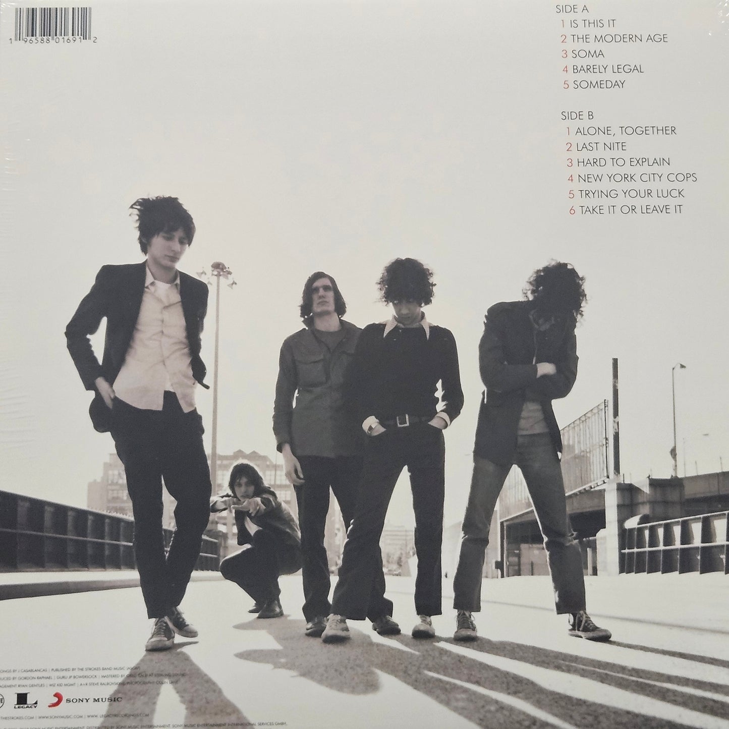 The Strokes - IS THIS IT - RED LIMITED EDITION VINYL