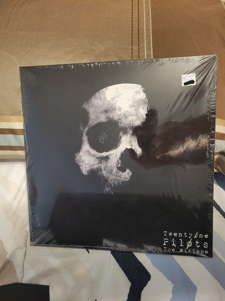 Twenty One Pilots : The Mixtape (LP, Mixtape, Unofficial, Whi)