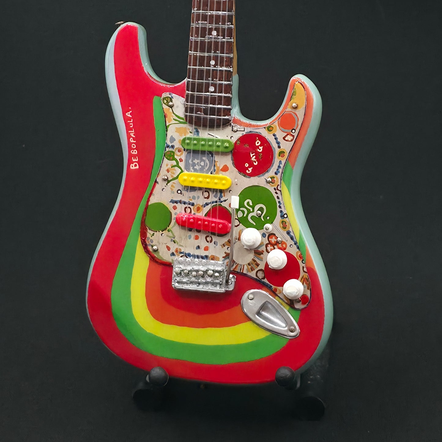 Miniature Guitar - George Harrison Beatles - Rocky Strat Stratocaster - Model Guitar Inc Stand