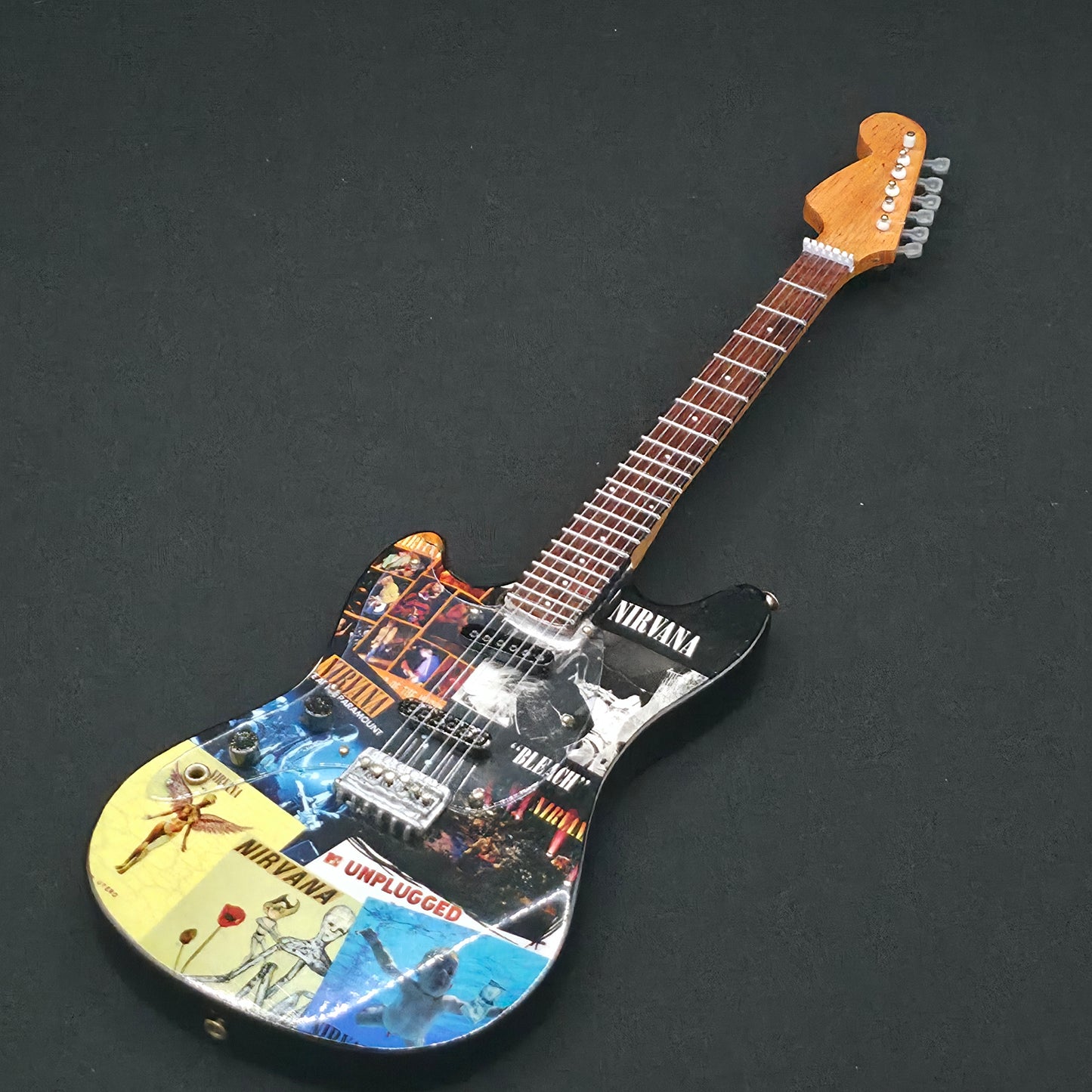 Miniature Guitar - Nirvana Kurt Cobain Fender Mustang Album Covers  - Model Guitar Inc Stand