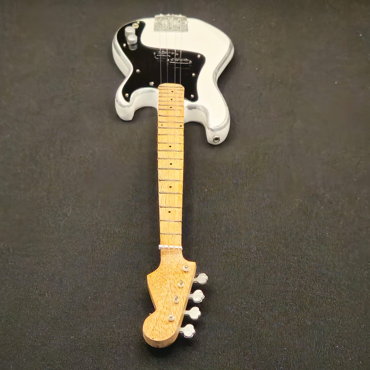 Miniature Guitar - Silver Fender Precision Bass P BASS  - Model Guitar Inc Stand