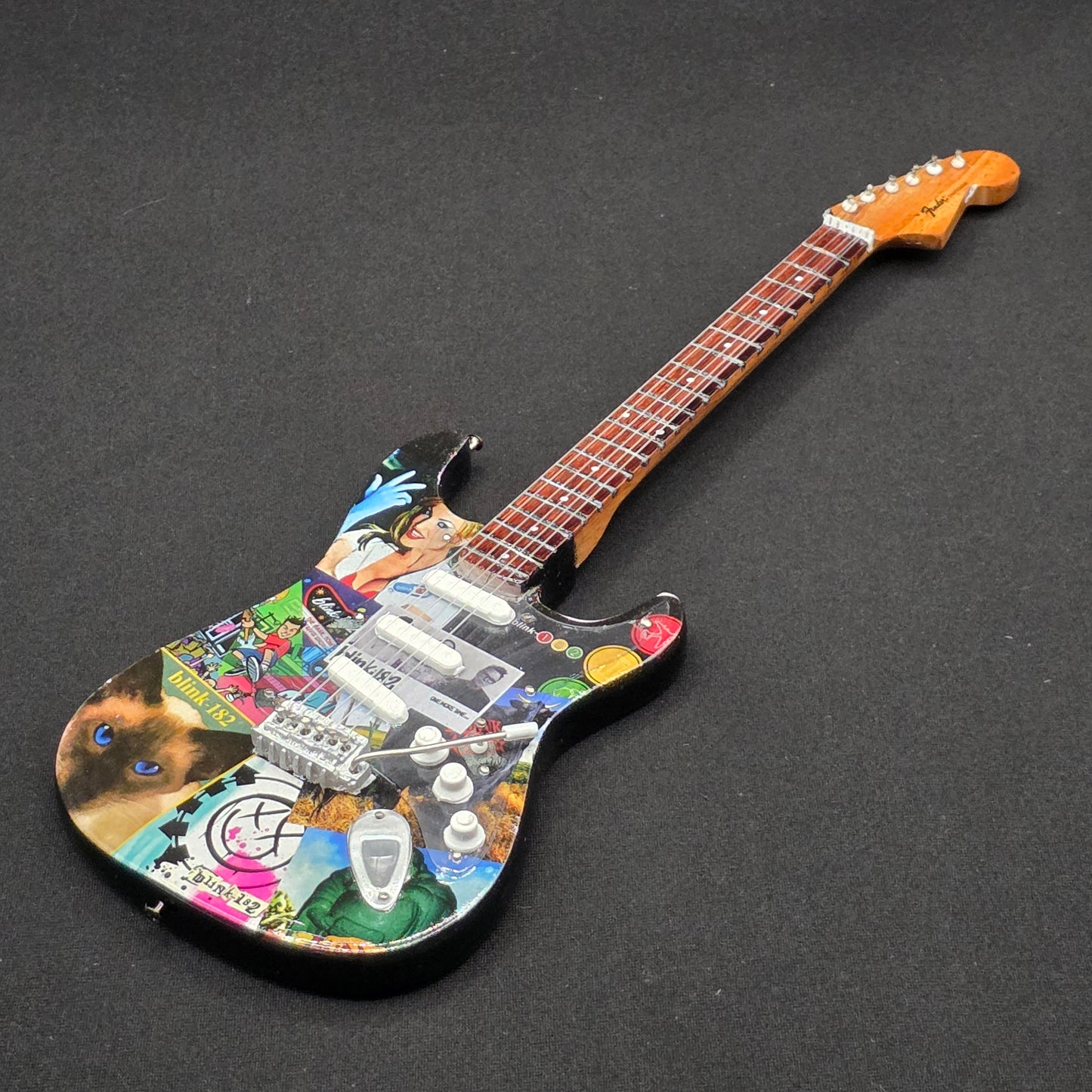 Miniature Guitar - Blink 182 Fender Stratocaster Album Covers - Model Guitar Inc Stand