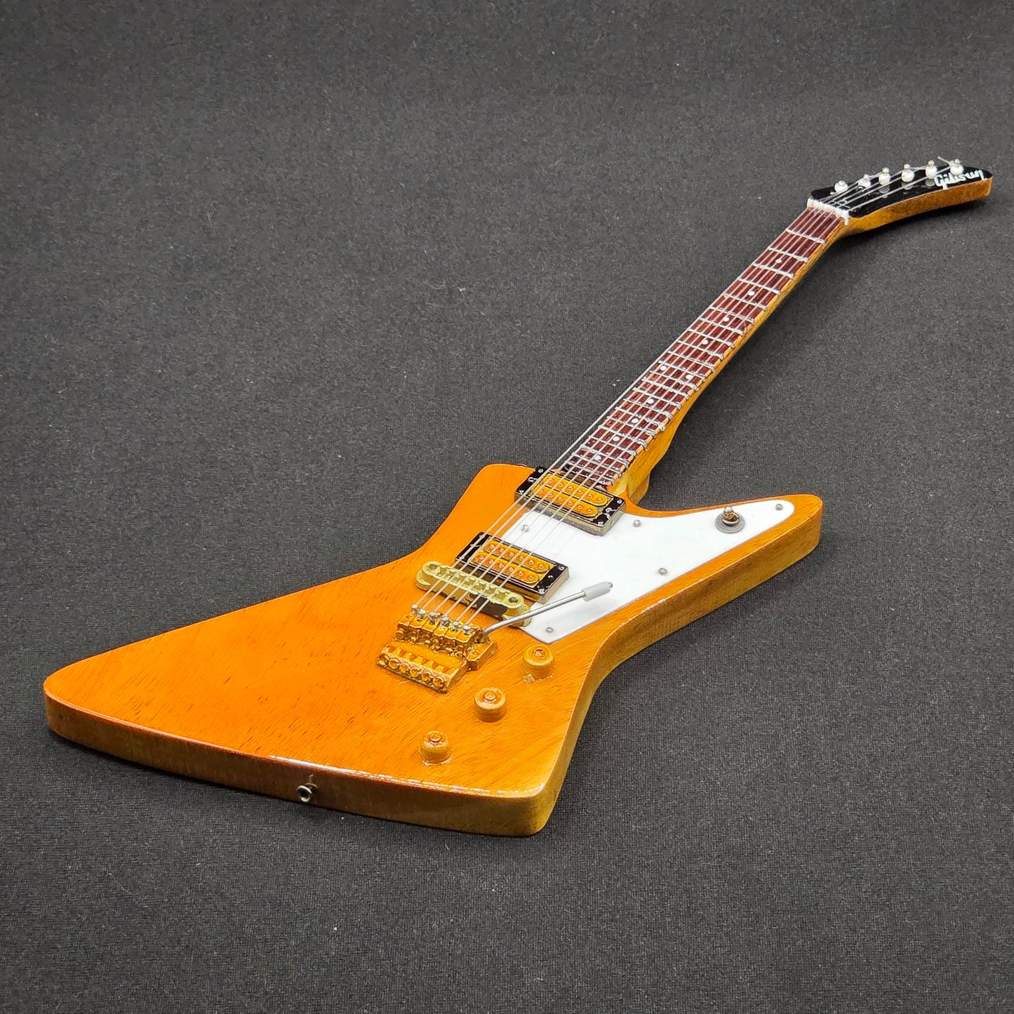 Miniature Guitar - Gibson Explorer Natural U2 , Foo Fighters Metallica - Model Guitar Inc Stand