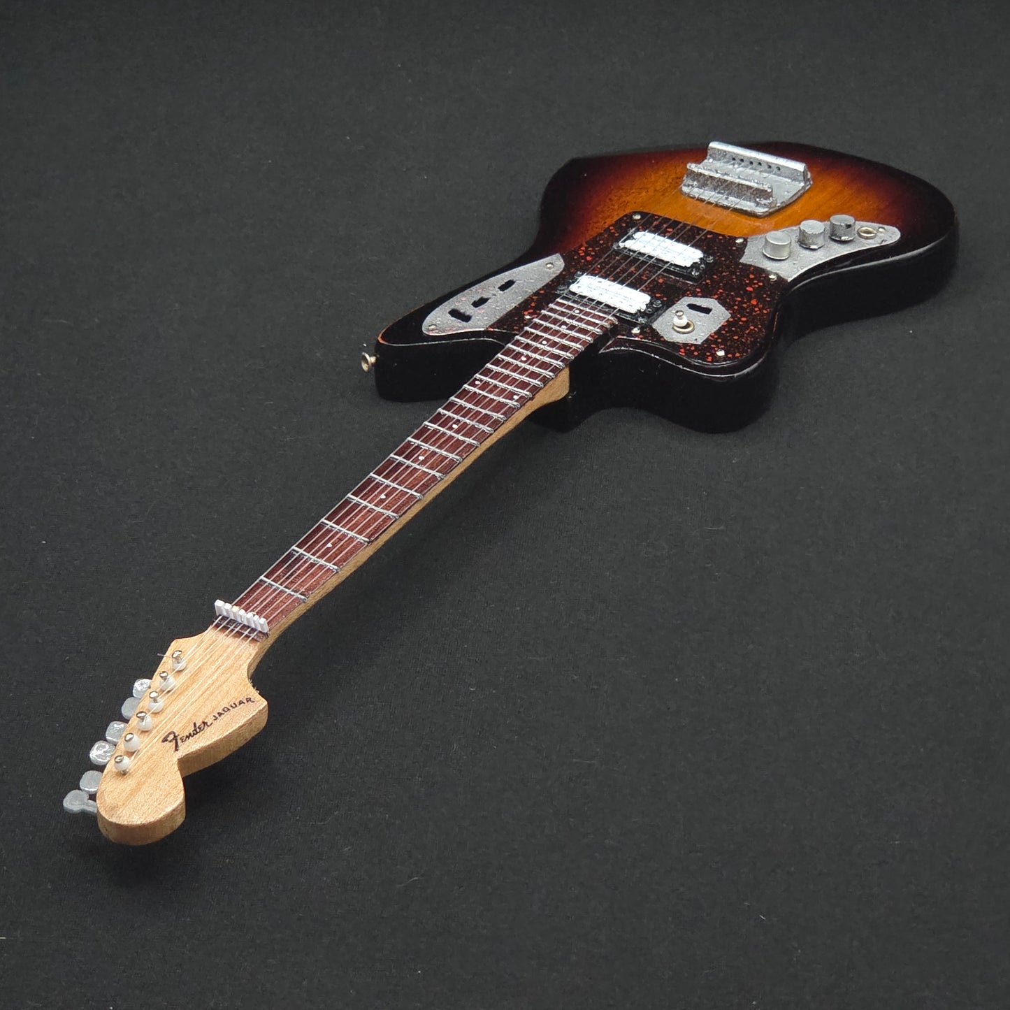 Miniature Guitar - Nirvana Kurt Cobain Fender Jaguar Sunburst - Model Guitar Inc Stand