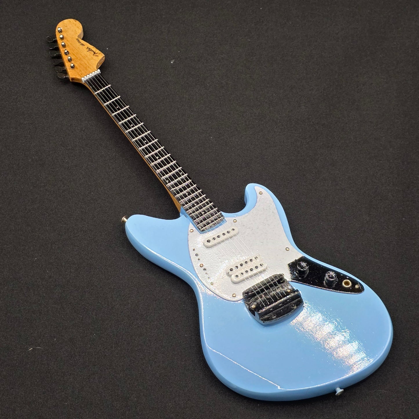 Miniature Guitar - Nirvana Kurt Cobain Fender Jagstang Sonic Blue- Model Guitar Inc Stand