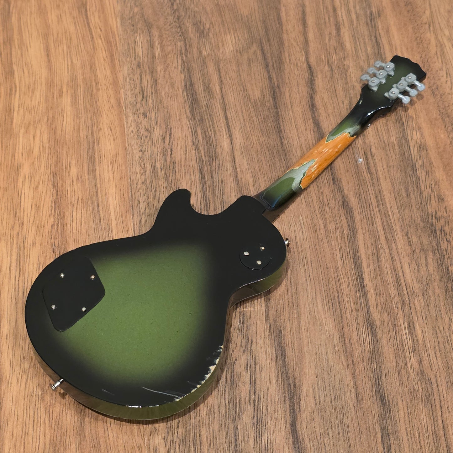 Miniature Guitar - TOOL Gibson Les Paul Roadworn - Model Guitar Inc Stand