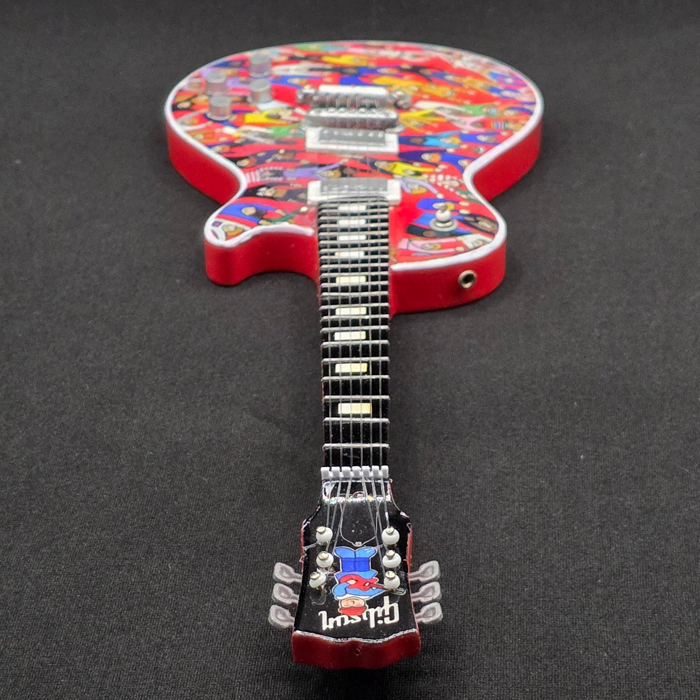 Miniature Guitar - Paul McCartney The Beatles "Crowd Goes Wild" Gibson Les Paul - Model Guitar Inc Stand