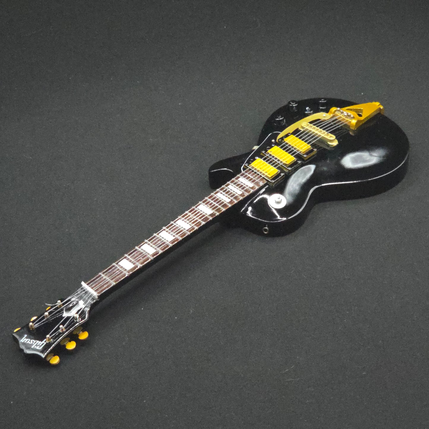 Miniature Guitar - Gibson Les Paul Black Beauty - Model Guitar Inc Stand