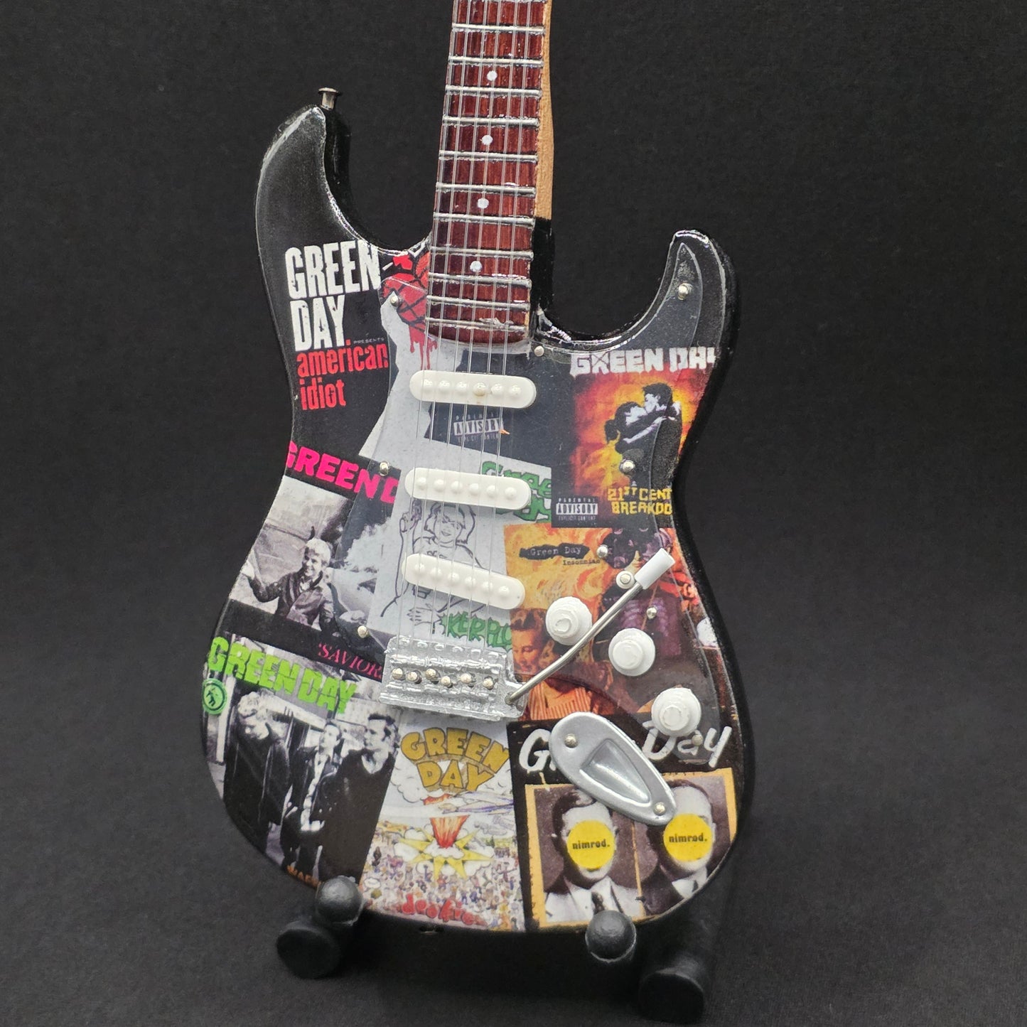 Miniature Guitar - Greenday Green Day Album Covers Fender Stratocaster- Model Guitar Inc Stand