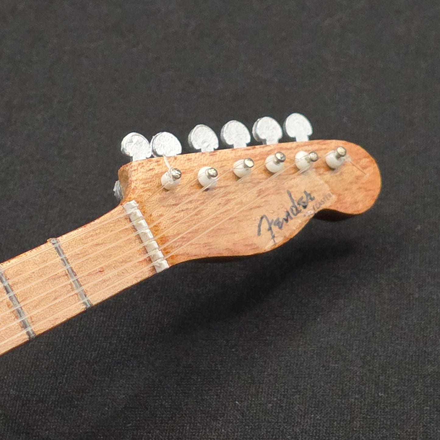 Miniature Guitar - Fender Telecaster Sunburst Roadworn The Police - Model Guitar Inc Stand