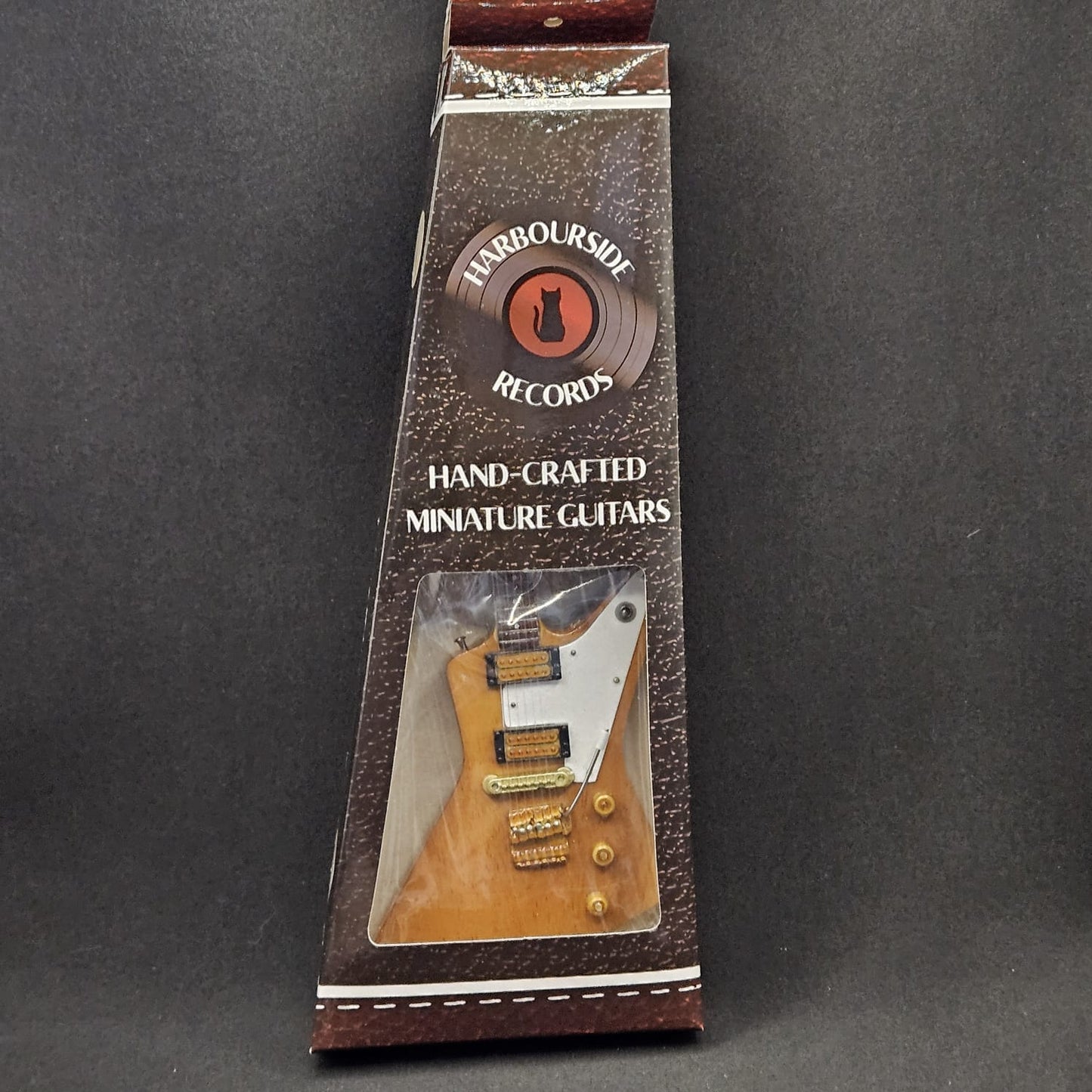 Miniature Guitar - Gibson Explorer Natural U2 , Foo Fighters Metallica - Model Guitar Inc Stand