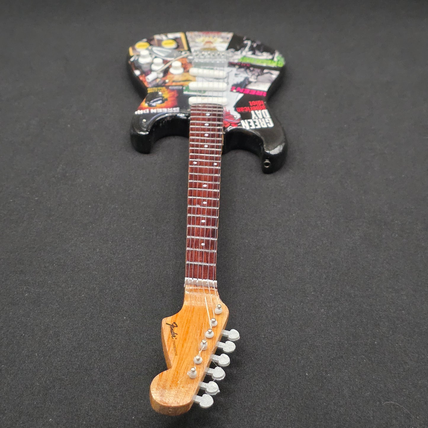 Miniature Guitar - Greenday Green Day Album Covers Fender Stratocaster- Model Guitar Inc Stand