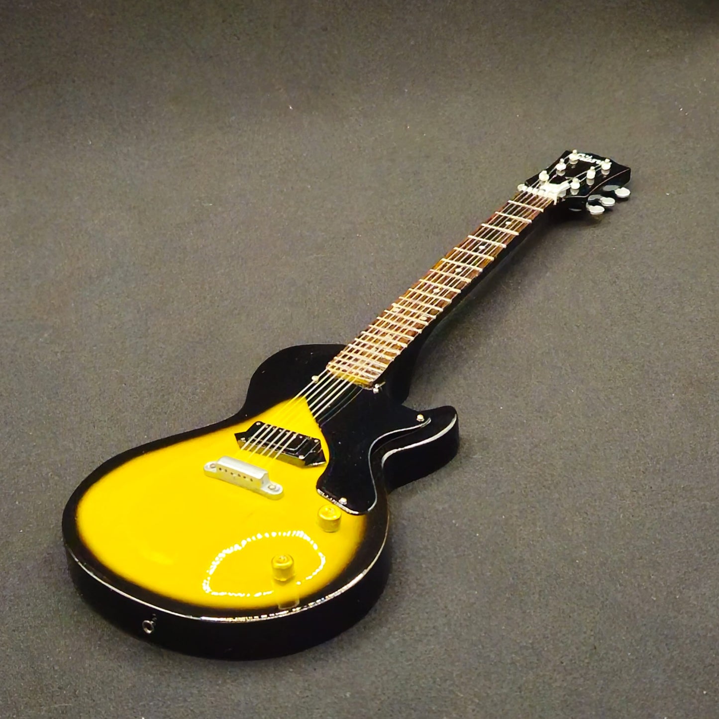 Miniature Guitar - Greenday Billie Joe Armstrong Gibson Les Paul Junior Jr - Green Day  - Model Guitar Inc Stand