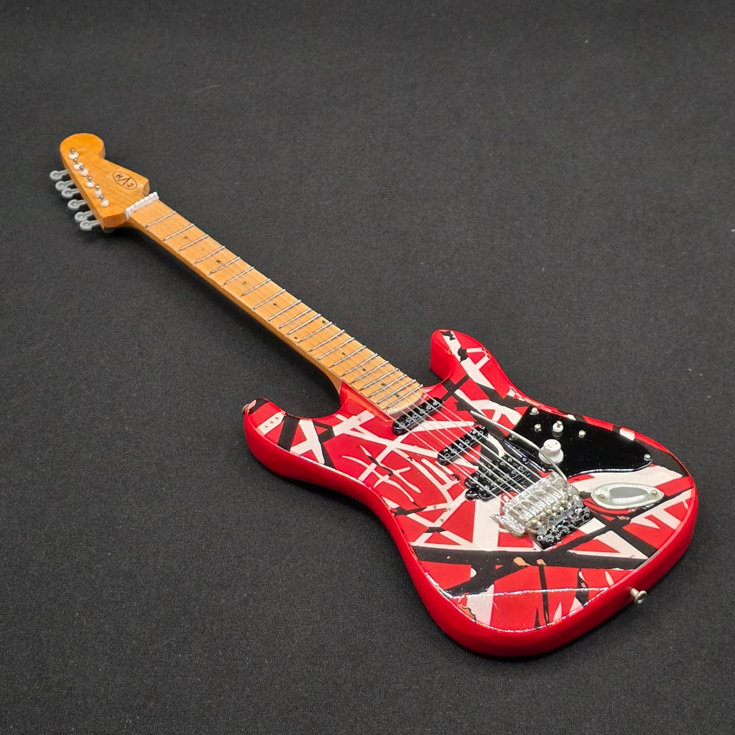Miniature Guitar - EVH Eddie Van Halen Frankenstrat Stratocaster Fender - Model Guitar Inc Stand