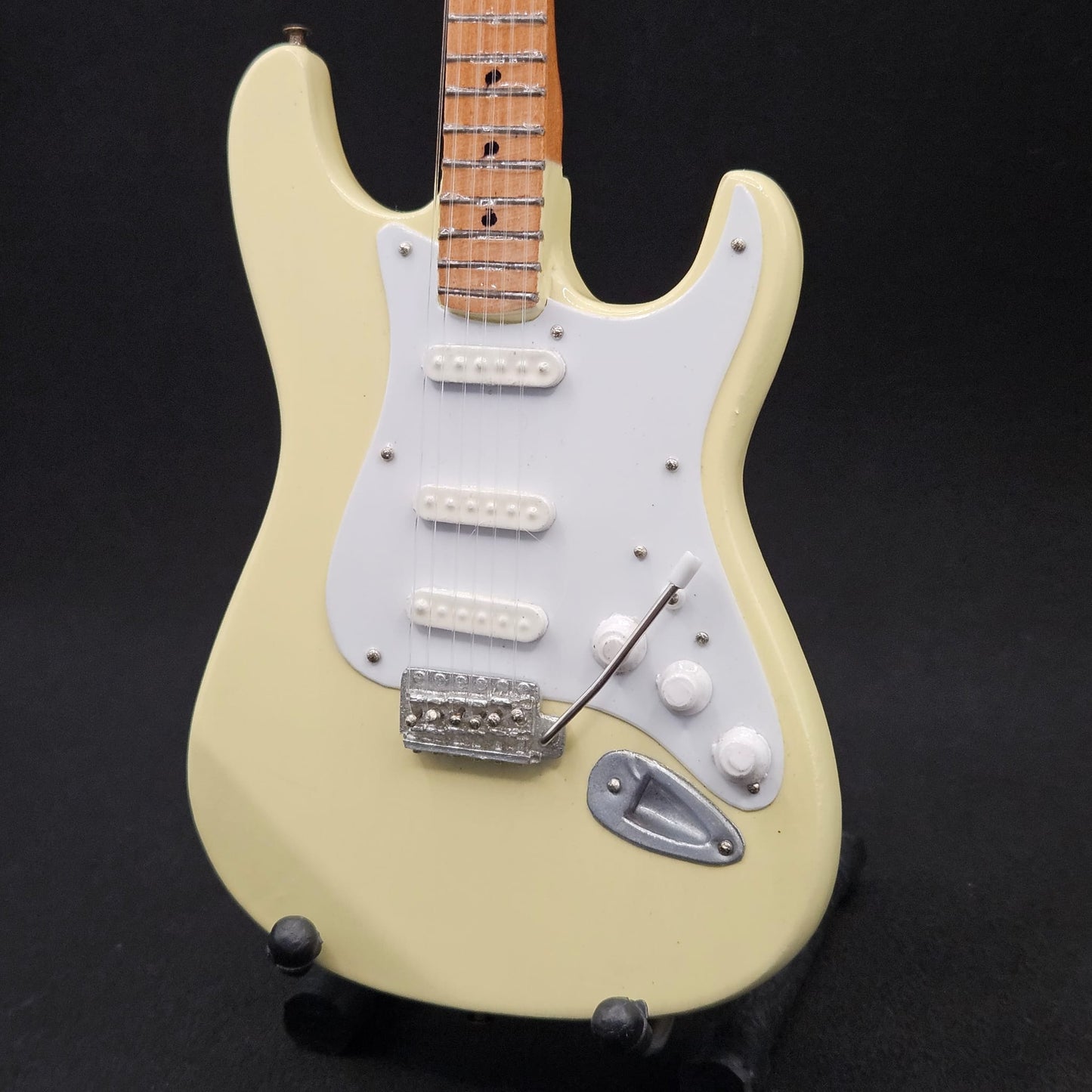 Miniature Guitar - Jimi Hendrix - White Stratocaster - Model Guitar Inc Stand