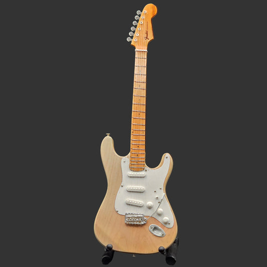 Miniature Guitar - Fender Stratocaster Natural Khruangbin Mark Speer  - Model Guitar Inc Stand