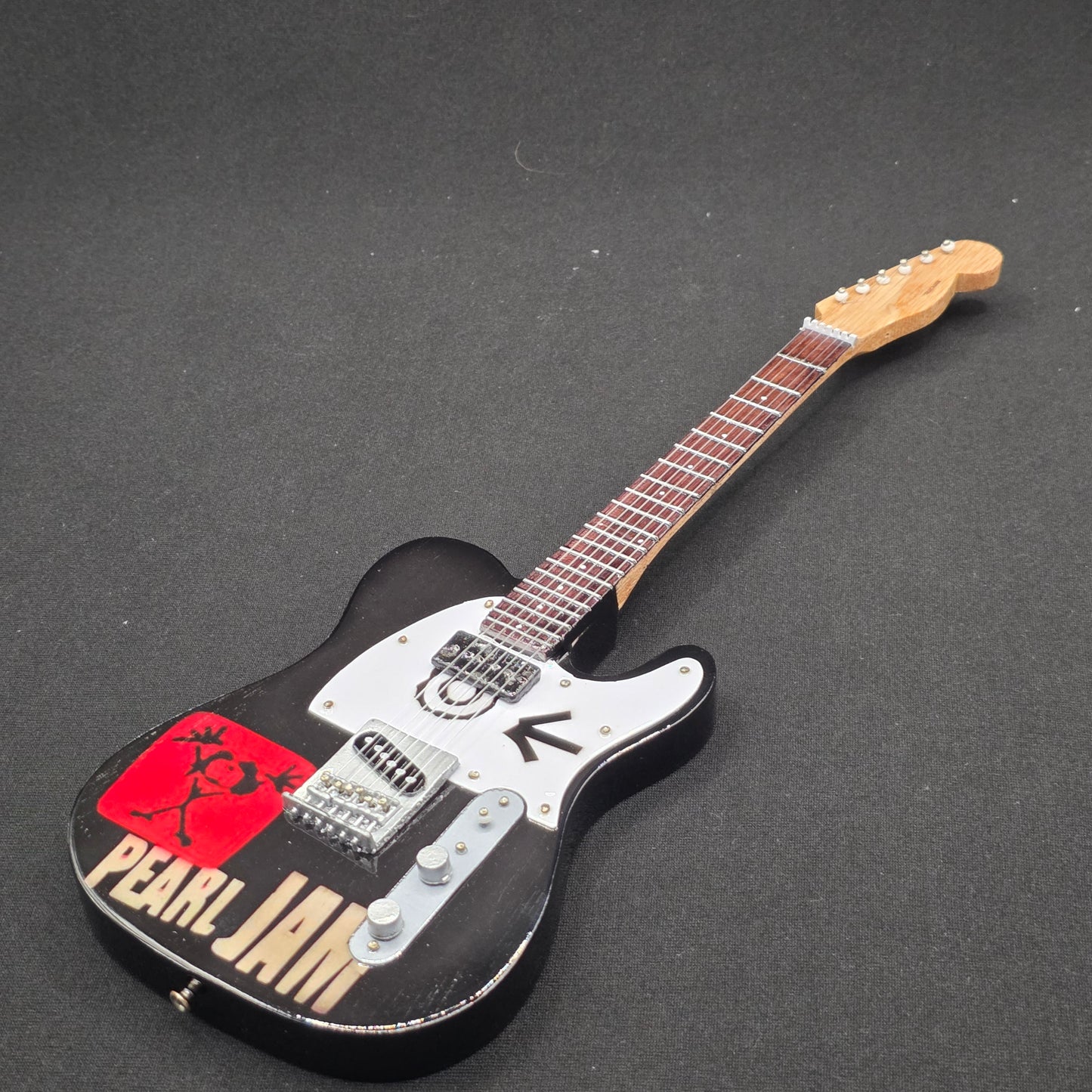 Miniature Guitar - Pearl Jam Eddie Vedder Black Fender Telecaster  - Model Guitar Inc Stand