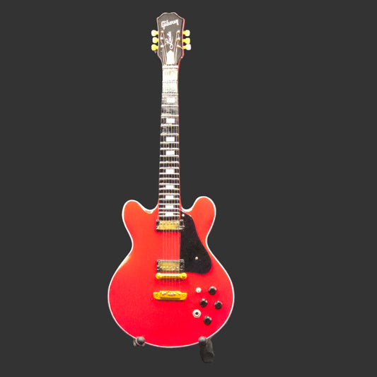 Miniature Guitar -  BB King Red Lucille Gibson - Model Guitar Inc Stand