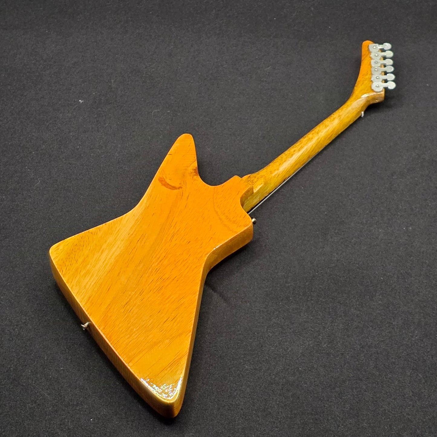 Miniature Guitar - Gibson Explorer Natural U2 , Foo Fighters Metallica - Model Guitar Inc Stand