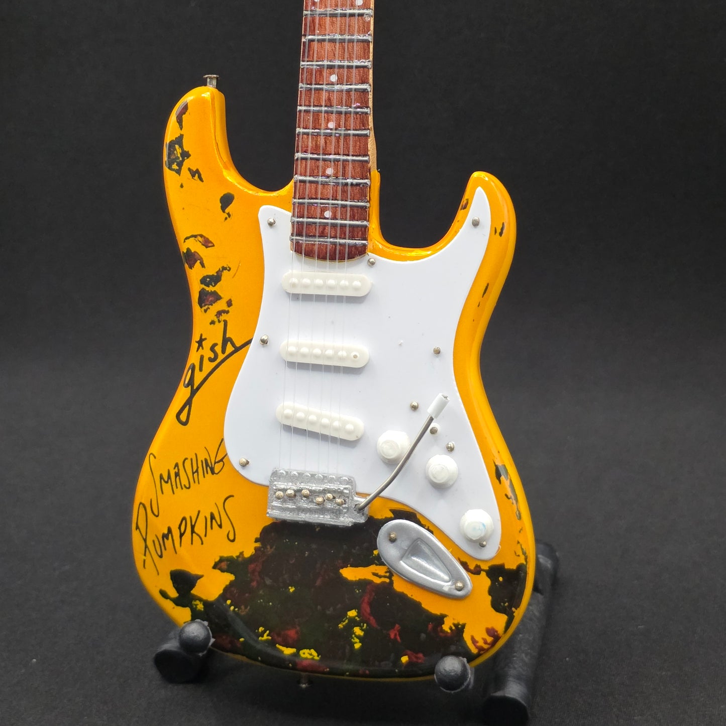 Miniature Guitar - Smashing Pumpkins Billy Corgan GISH Fender Stratocaster - Model Guitar Inc Stand