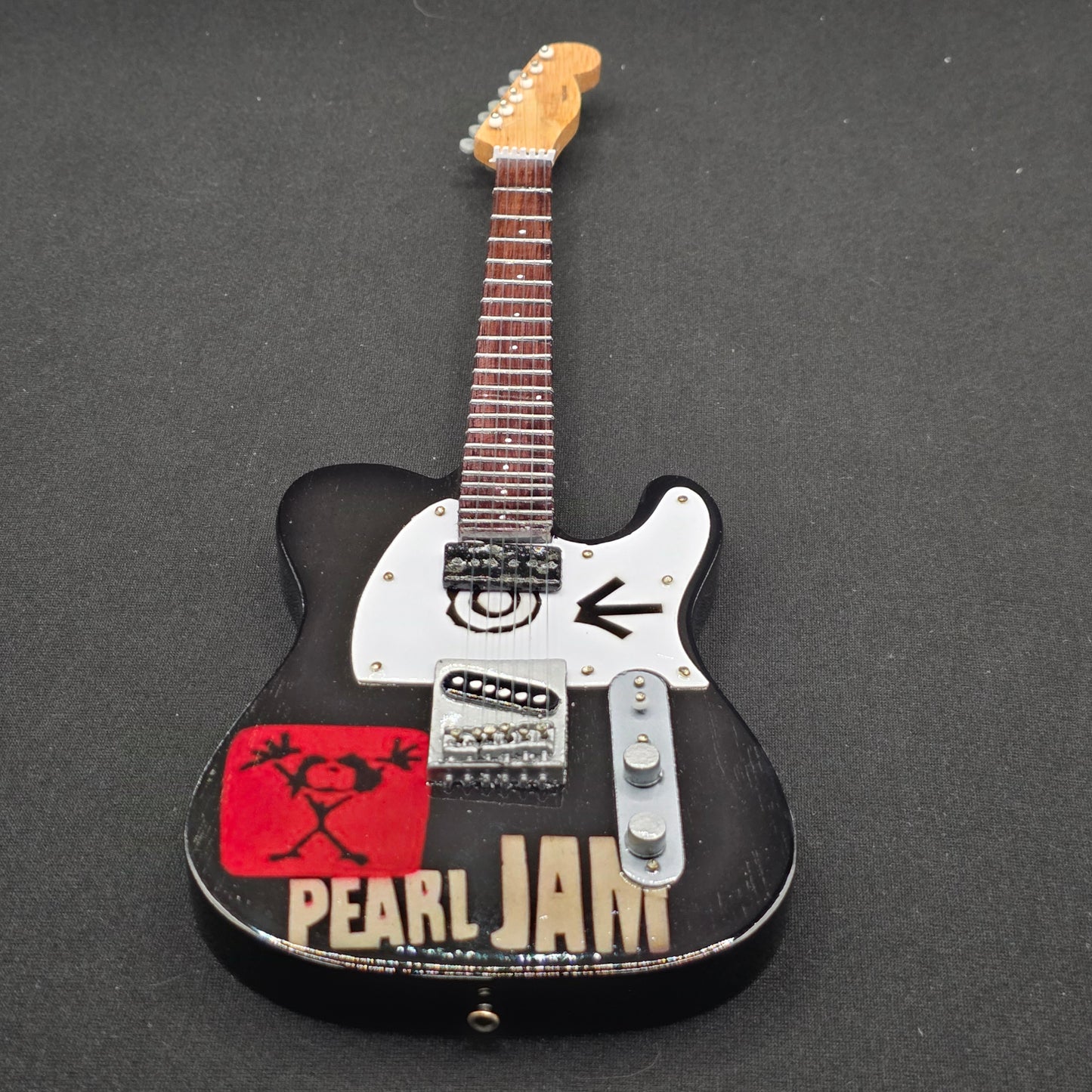 Miniature Guitar - Pearl Jam Eddie Vedder Black Fender Telecaster  - Model Guitar Inc Stand