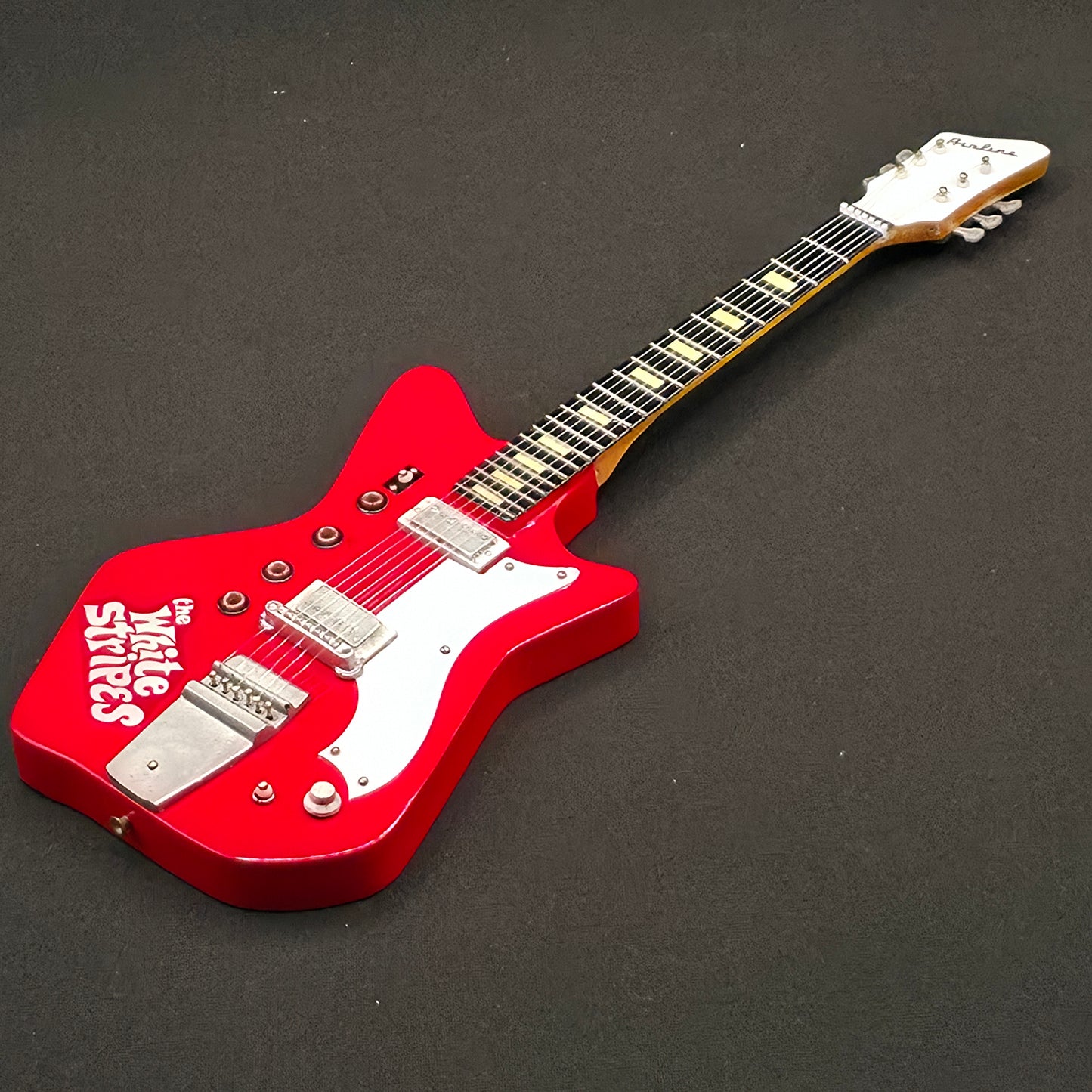 Miniature Guitar - The White Stripes Red Airline - Model Guitar Inc Stand