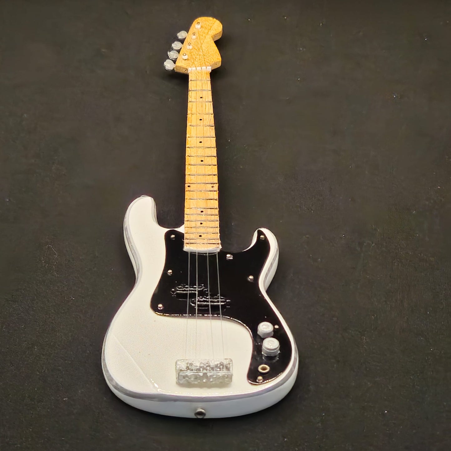 Miniature Guitar - Silver Fender Precision Bass P BASS  - Model Guitar Inc Stand