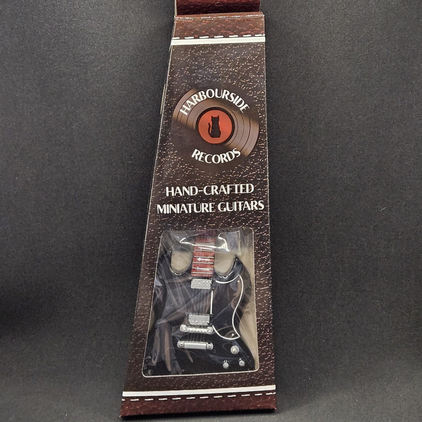 Miniature Guitar - Black Sabbath Tommy Iommi Gibson SG Black - Model Guitar Inc Stand