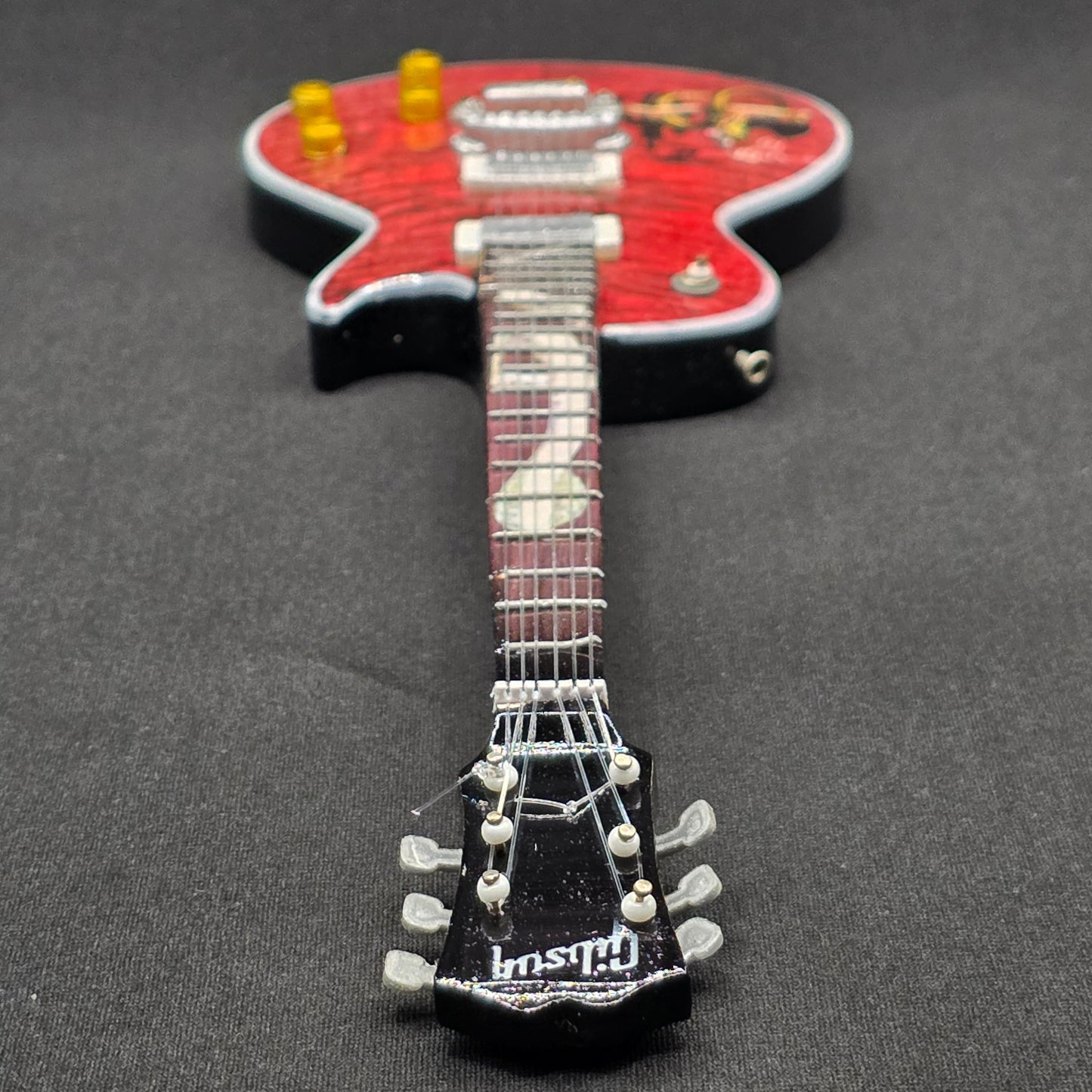 Miniature Guitar - Slash Guns N Roses Snake Pit Gibson Les Paul - Model Guitar Inc Stand