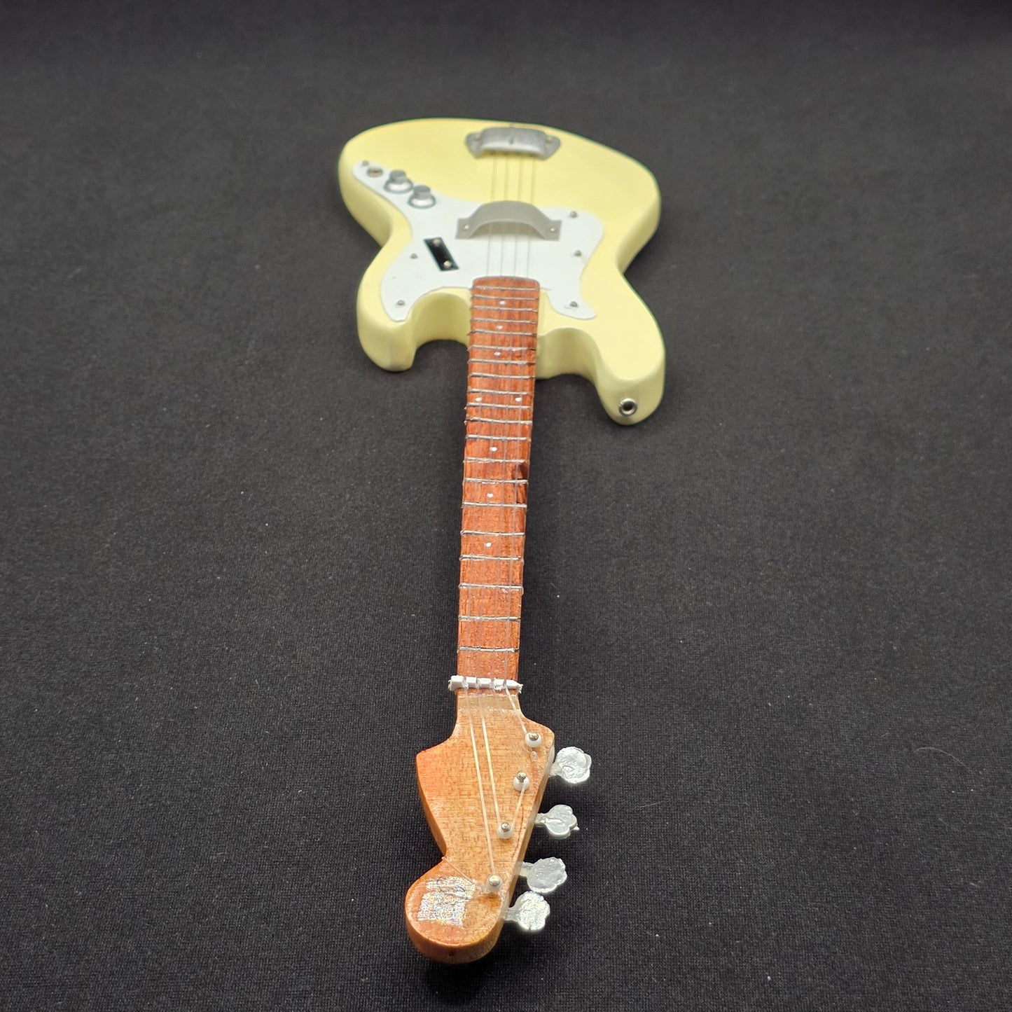 Miniature Guitar - Laura Leezy Khruangbin SX Fender Jazz Bass - Model Guitar Inc Stand
