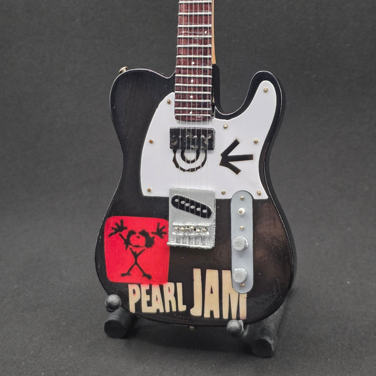 Miniature Guitar - Pearl Jam Eddie Vedder Black Fender Telecaster  - Model Guitar Inc Stand