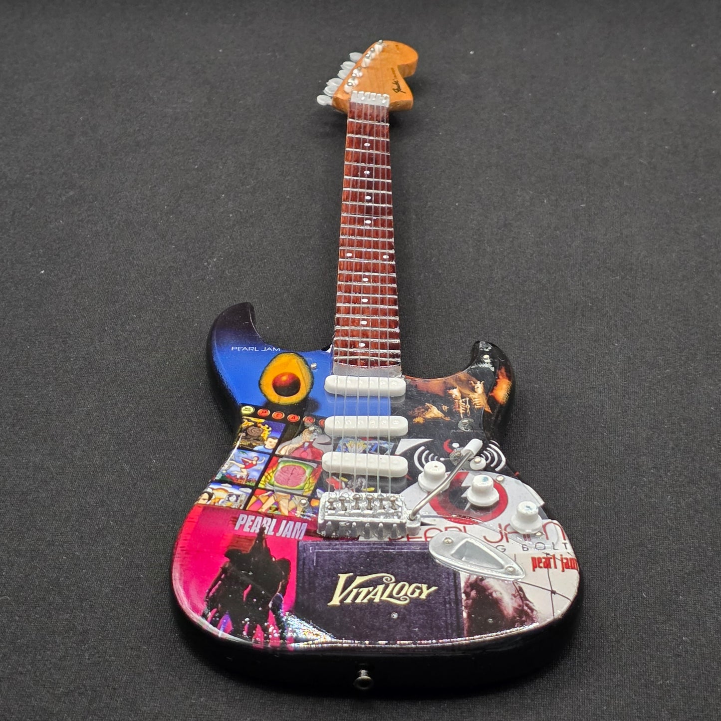 Miniature Guitar - Pearl Jam Album Covers Fender Stratocaster - Model Guitar Inc Stand