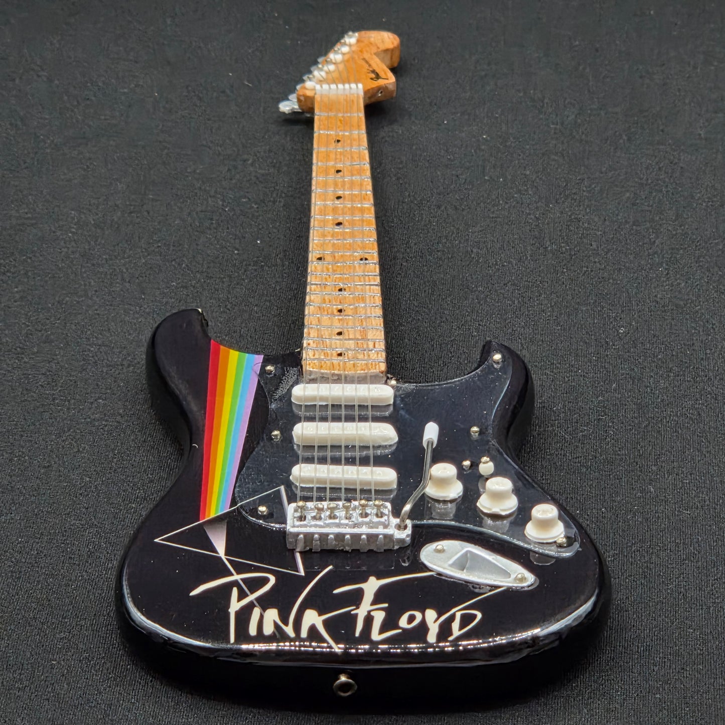 Miniature Guitar - Pink Floyd Dark Side Of The Moon Fender Stratocaster - Model Guitar Inc Stand